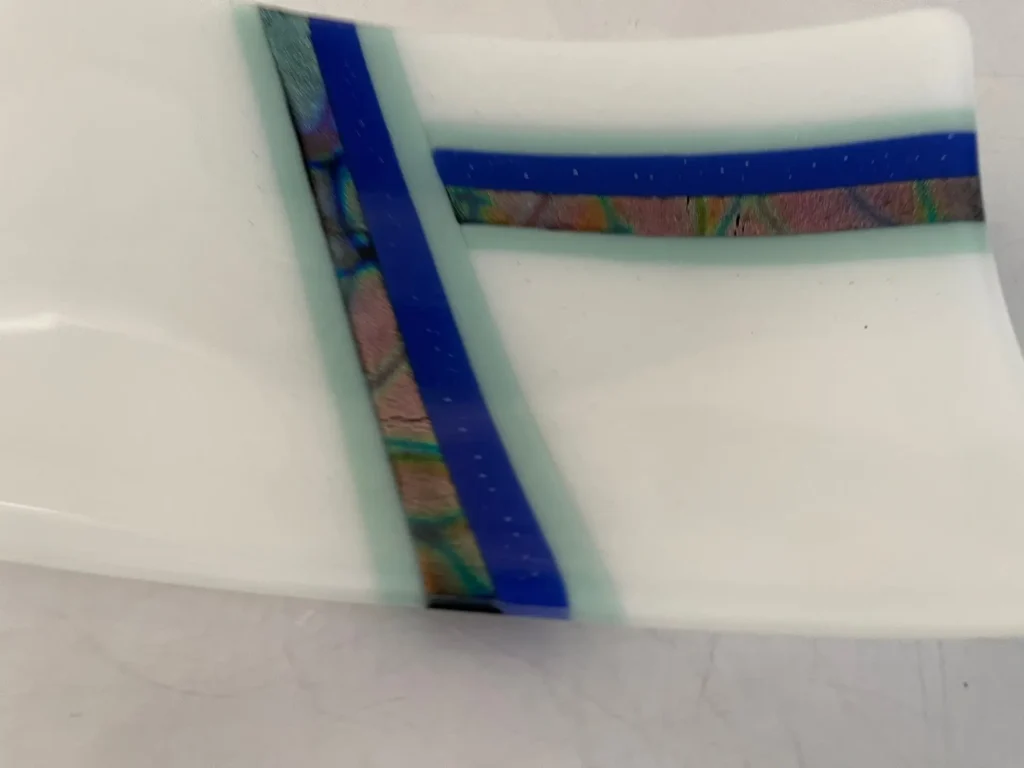 White Tray with Dichroic Stripes 12" x 7" - Image 3