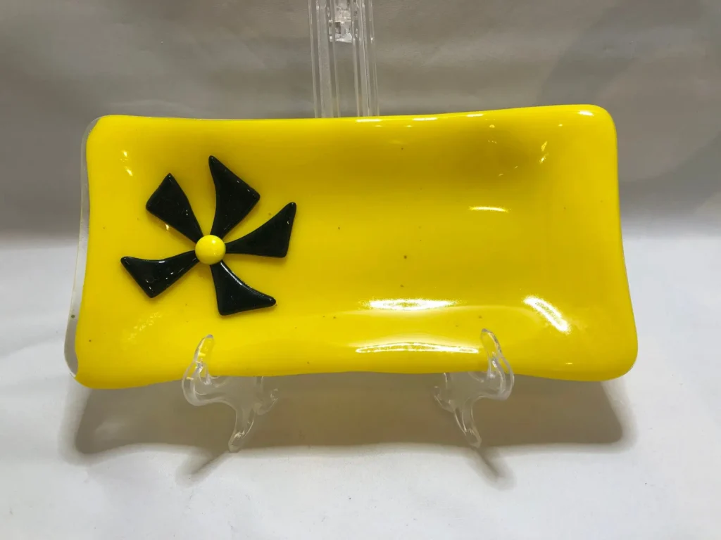 4″ x 8″ Dish - Fused Glass