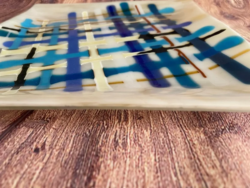 Woven Glass Tray 12" x 12" - Image 4