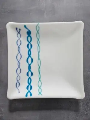 tidal-twists-fused-glass-dish