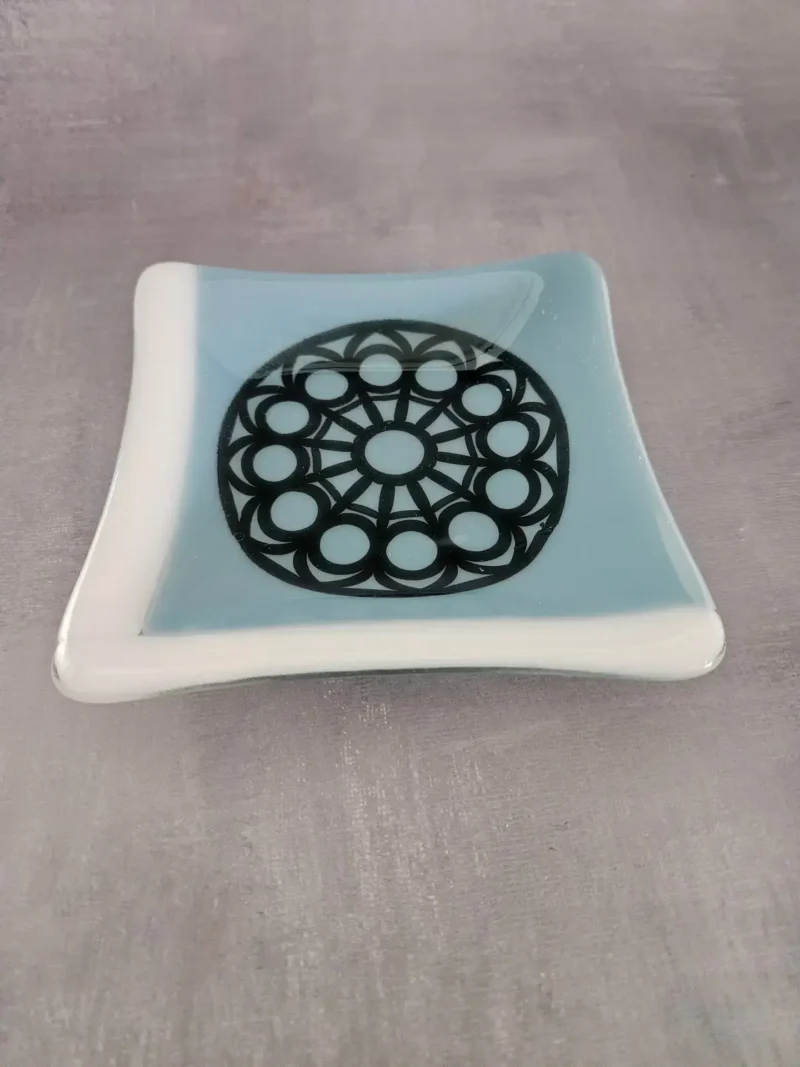 Echo Circle - Stained Glass