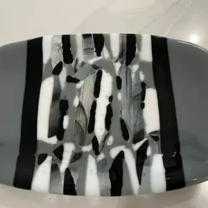 “Inky Elegance” Small Tray 6″ x 9″ - Fused Glass